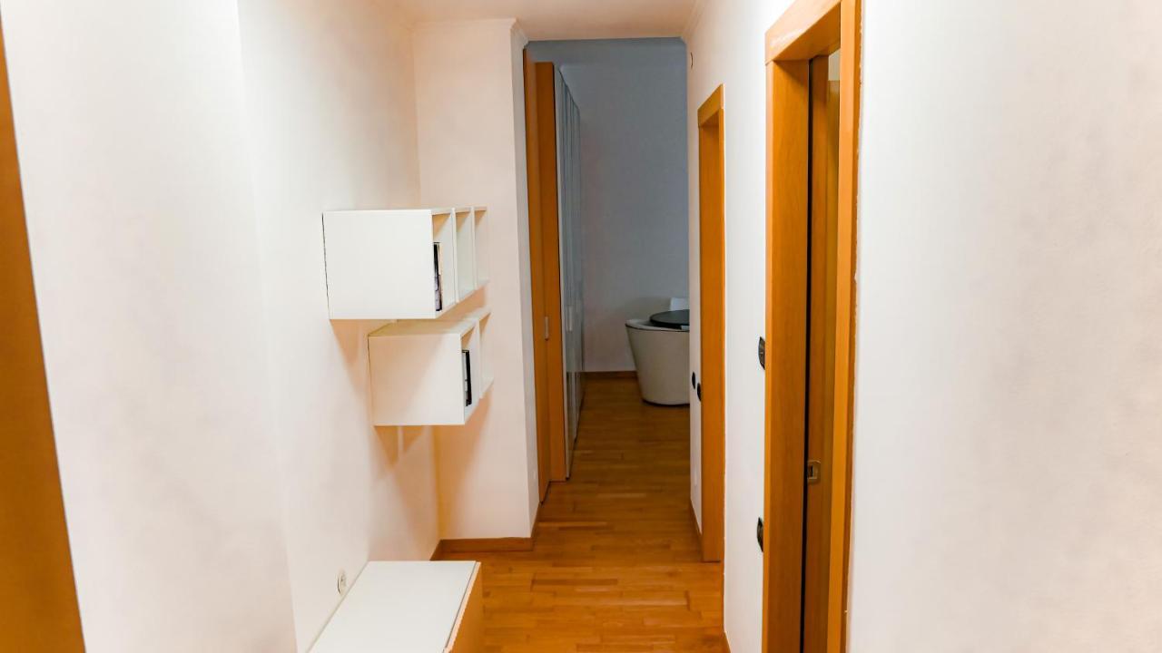 Domusmi Emanuele Filiberto-4 Apartman Milánó Kültér fotó
